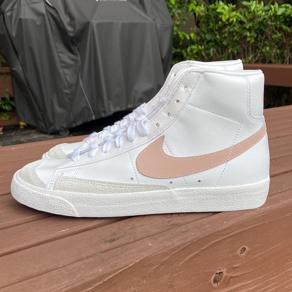Nike Shoes - Nike Blazer Mid 77 Women’s Size 9.5 Sneakers White/Summit Pink